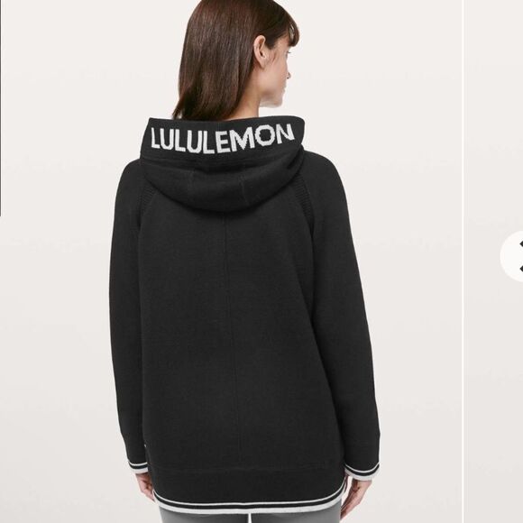 Lululemon Soothe Away Hoodie
Black / Stargaze - Picture 3 of 12